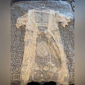 Rebellion White Lace Detail kimono